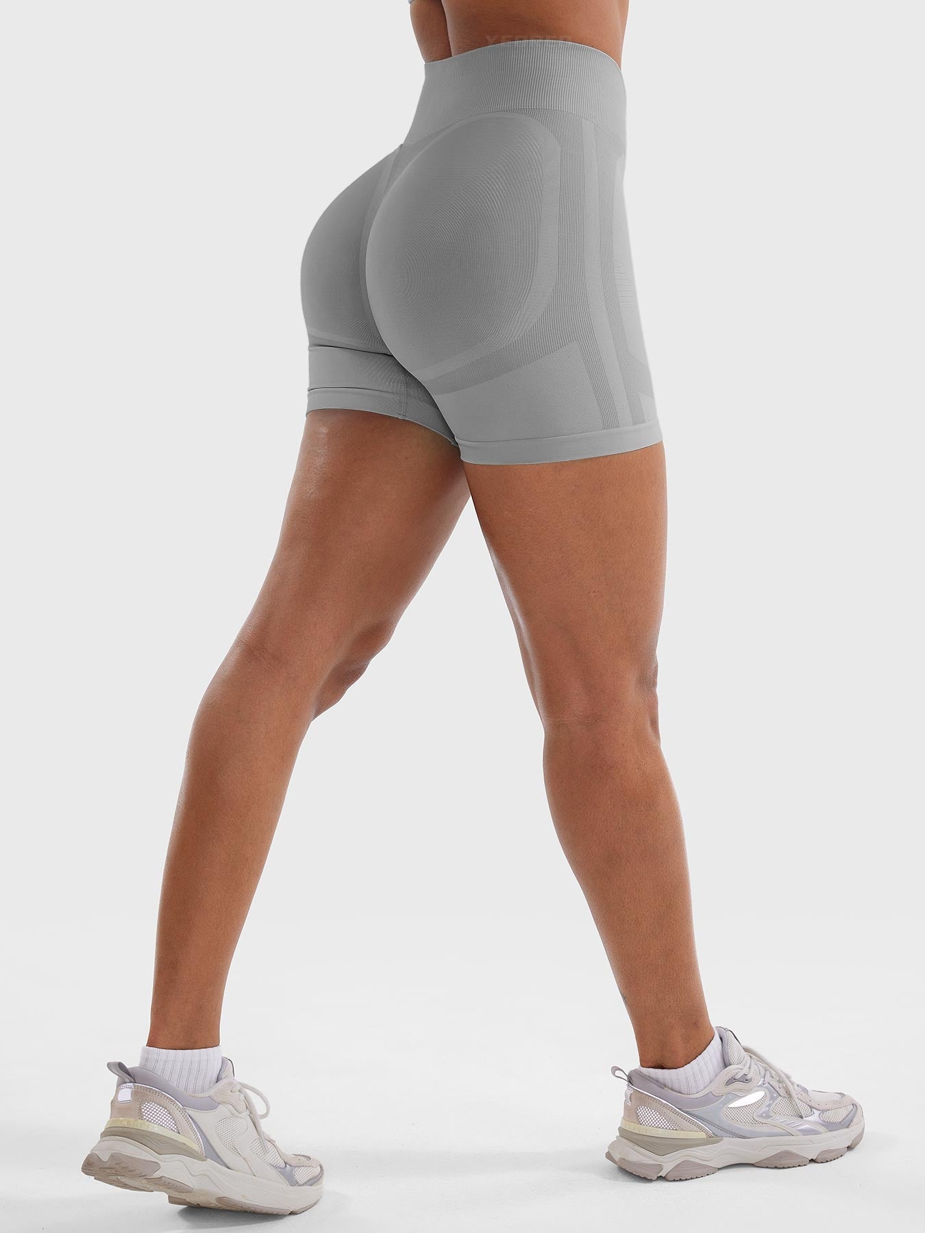 Yeoreo Lilliean SoftHue™ 4.5" Seamless Shorts